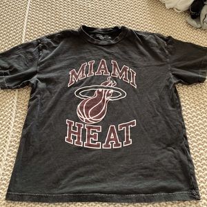 Abercrombie soft A&F graphic tee size M